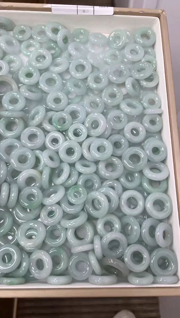 翡翠未镶嵌颈饰翡翠甜甜圈 多样性发1