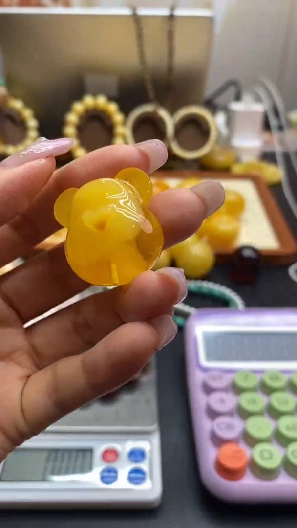 琥珀未镶嵌珠宝奇石833