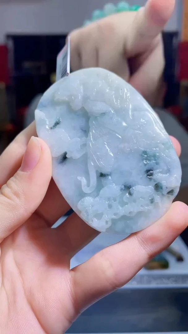 【闪购商品】翡翠吊坠(不含链)未镶嵌S41