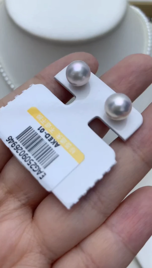 18K金镶嵌耳饰海水珍珠w26