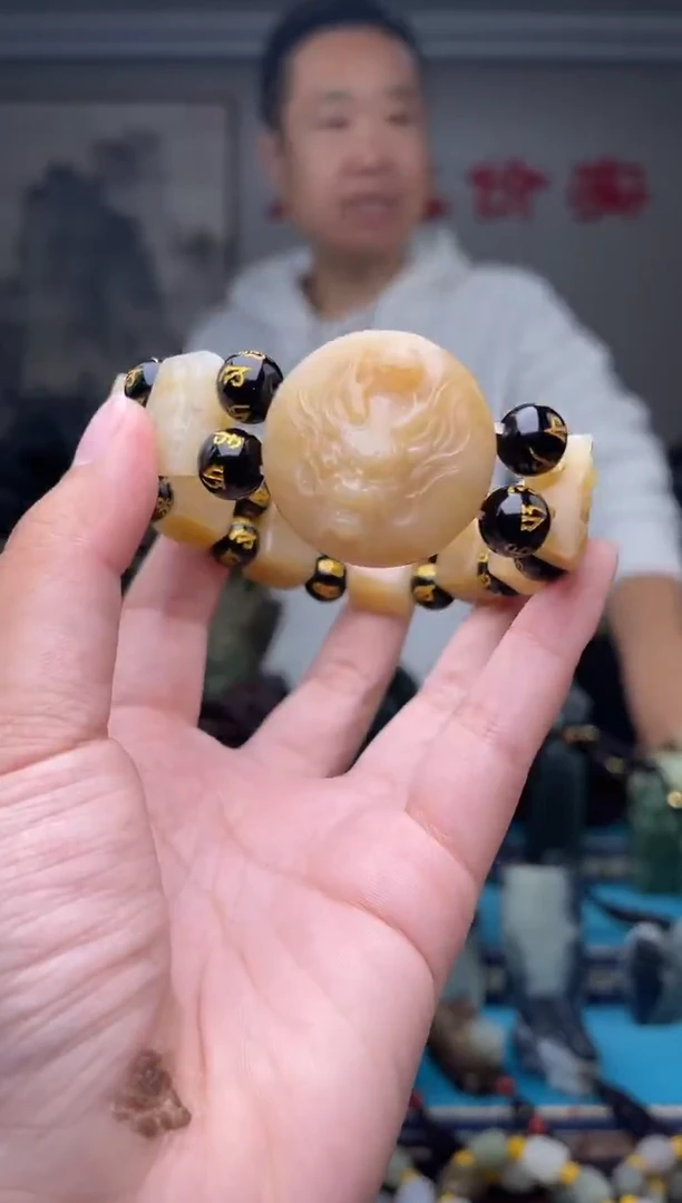 未镶嵌和田玉挂件1