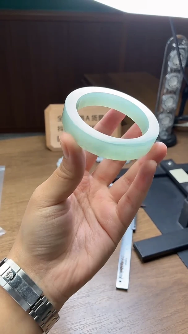 未镶嵌手镯定制翡翠小*定制