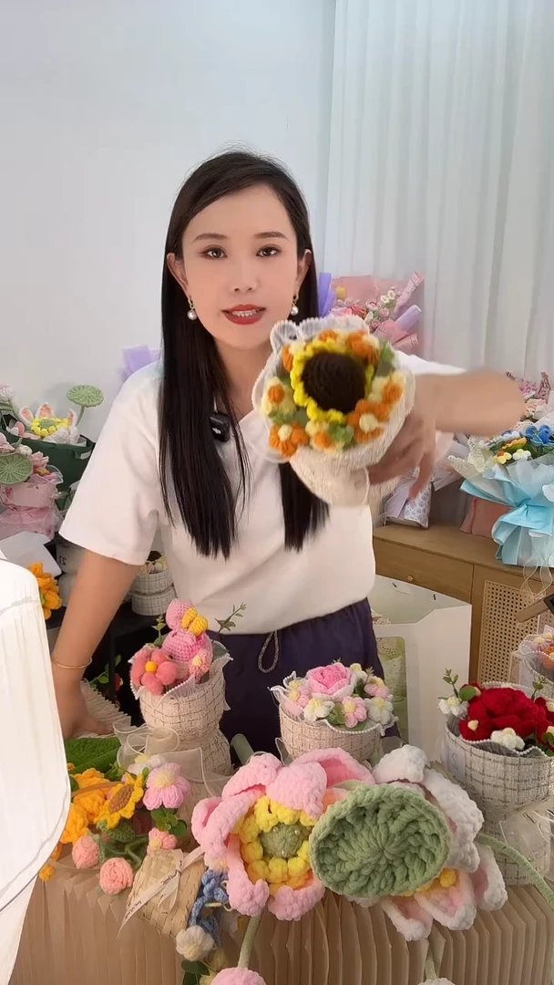 成品花束轻奢手工非遗毛线永生花创意礼物私人定制高端心意