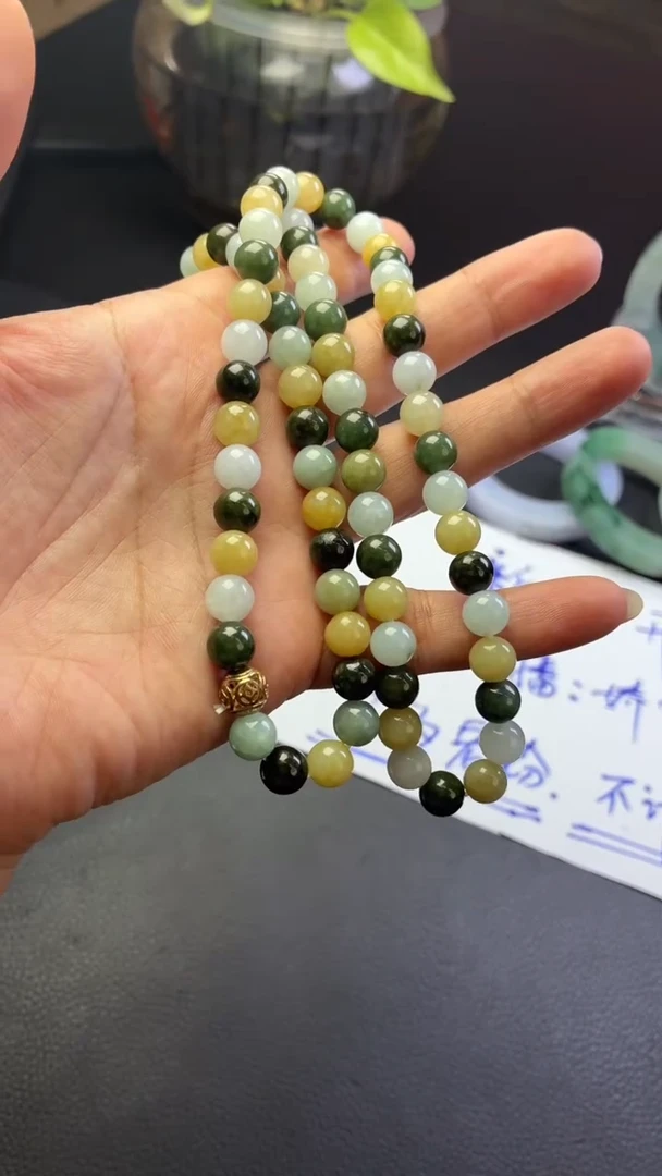 翡翠未镶嵌颈饰天然缅甸A货翡翠颈链多样性