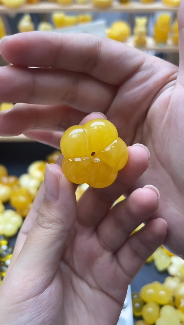 琥珀未镶嵌珠宝奇石056琥珀蜜蜡微瑕