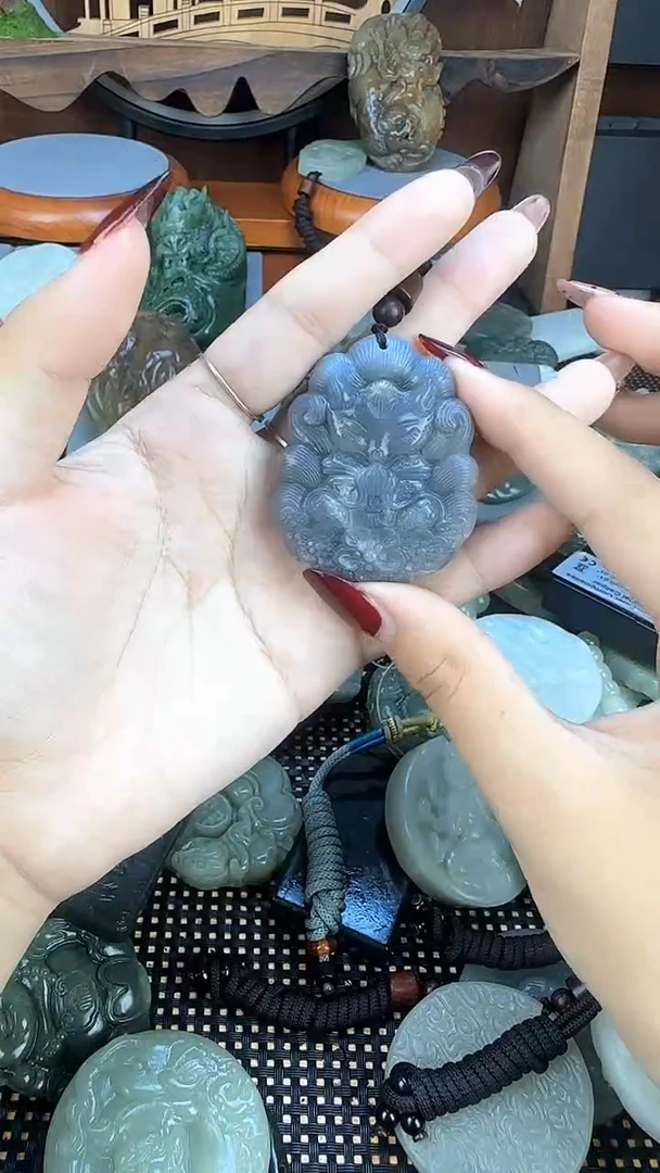 吊坠(不含链)未镶嵌和田玉1