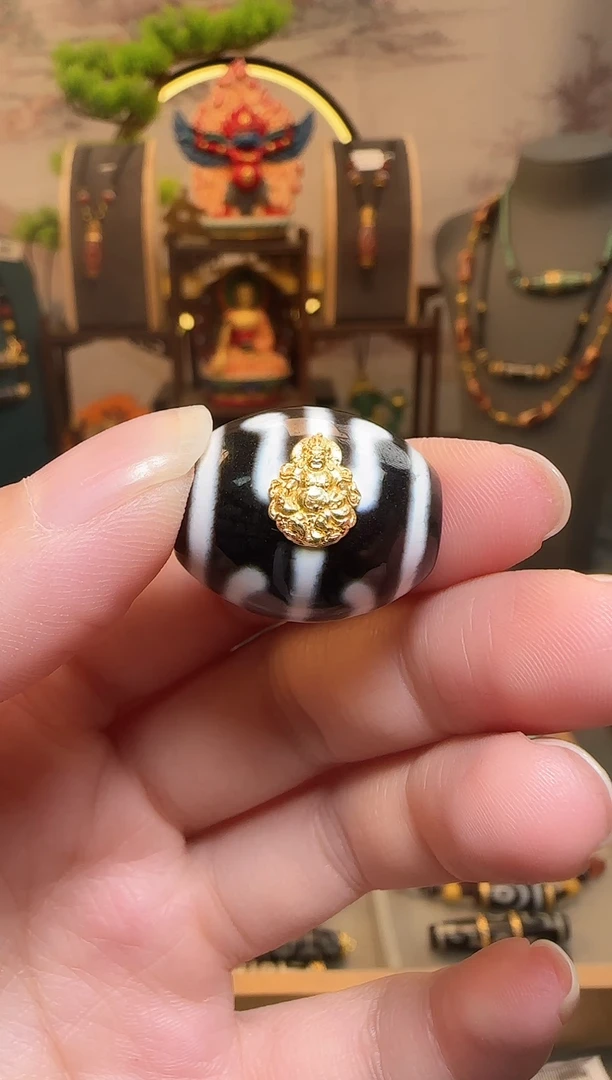 【闪购商品】玛瑙吊坠18K金镶嵌吊坠