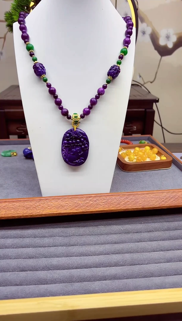 【闪购商品】苏纪石（舒俱来）颈饰14K金镶嵌x320`````