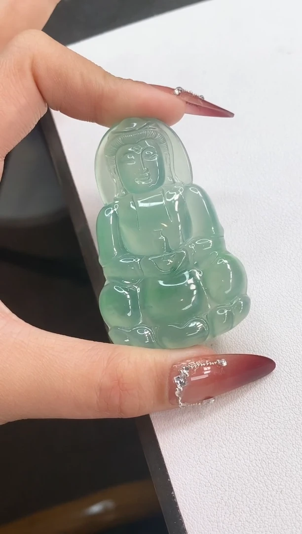 【闪购商品】翡翠颈饰未镶嵌观音