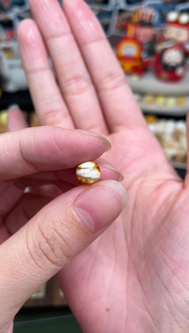 未镶嵌琥珀裸石老型7.5mm