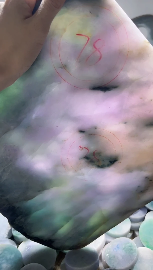 翡翠裸石缅甸翡翠A货柠3821