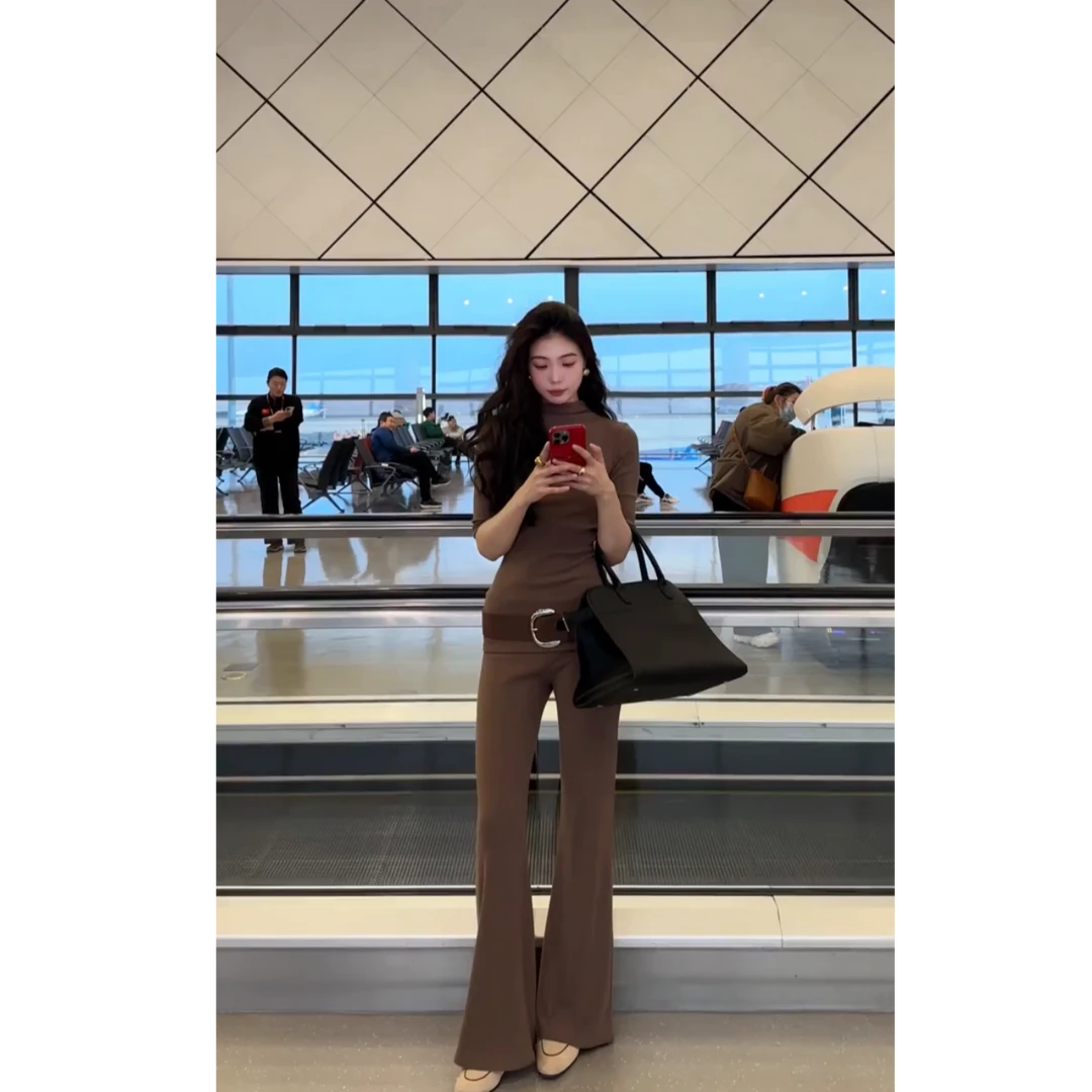 2025春夏新款法式慵懒风时尚套装气质小众高级感显瘦上衣休闲裤女