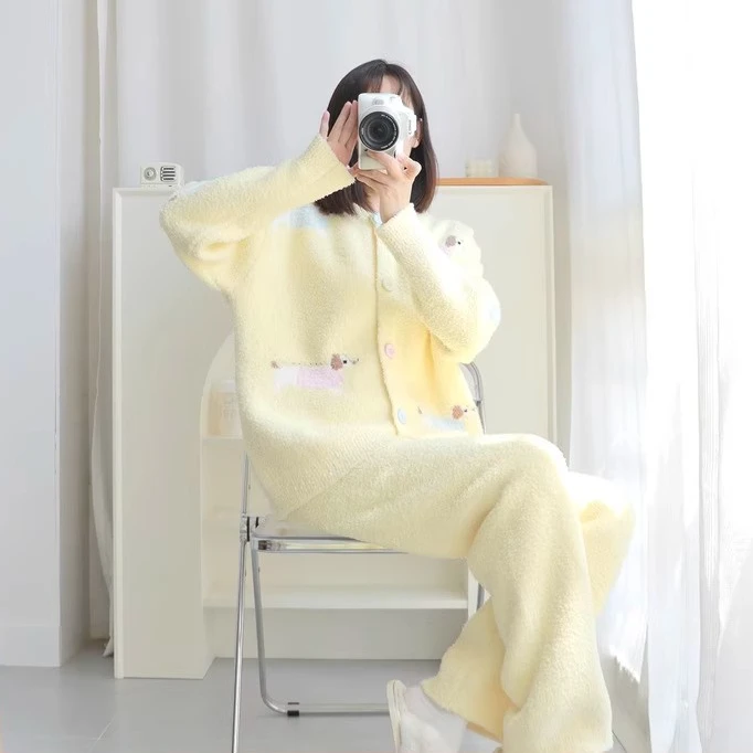 卡通腊肠小狗睡衣女秋冬季新款半边绒加厚珊瑚绒可外穿家居服套装