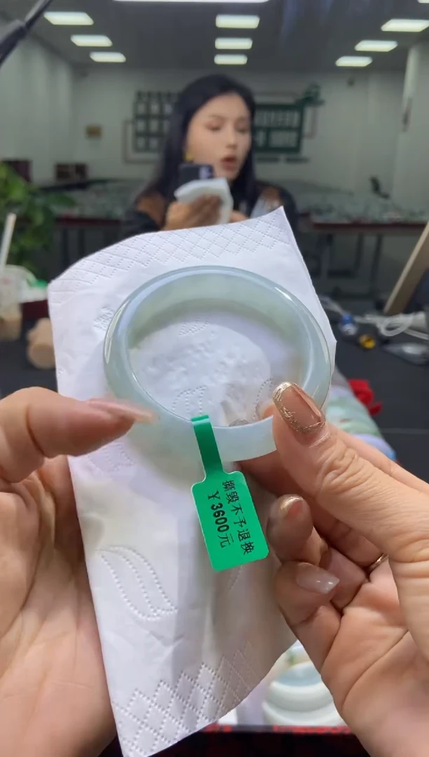 未镶嵌手镯翡翠00000851