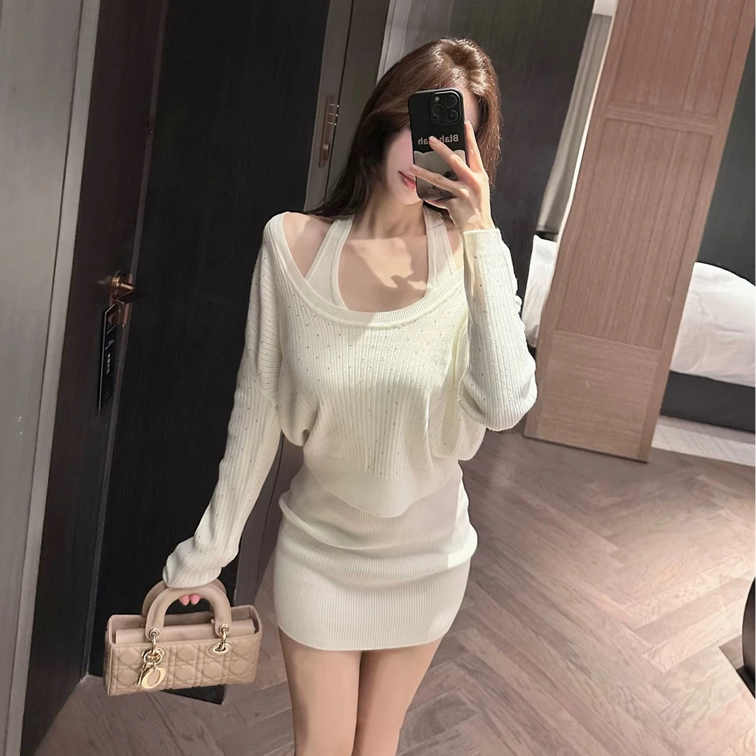 千金风套装女挂脖吊带背心连衣裙高级感烫钻长袖露肩针织衫两件套