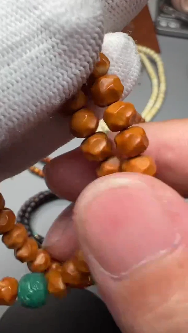 【闪购商品】橄榄核吊坠精品文玩手串一条