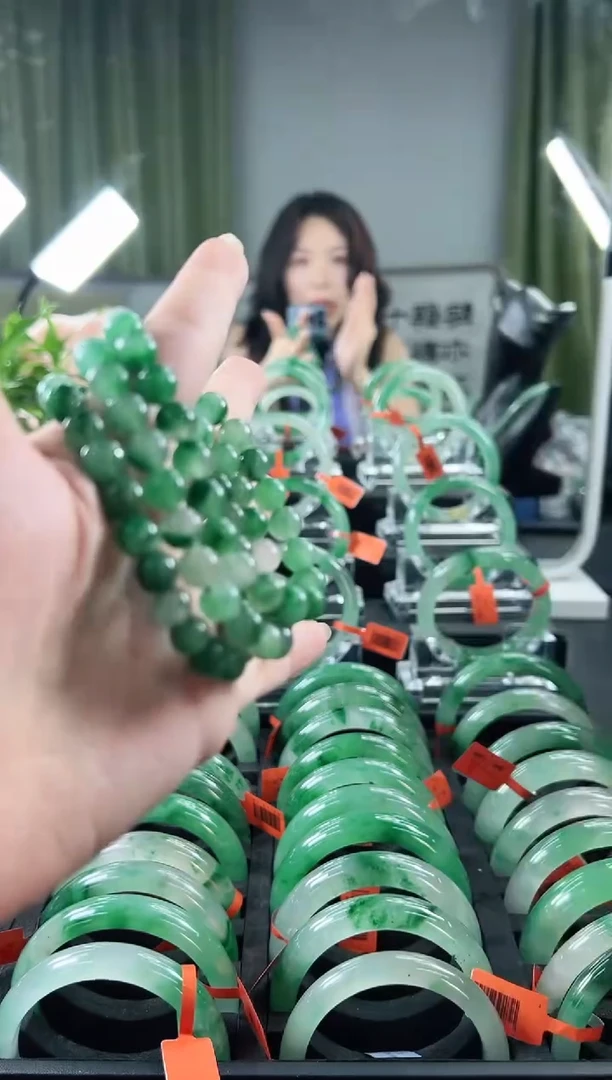 石英质玉手链未镶嵌非洲翠手串8mm