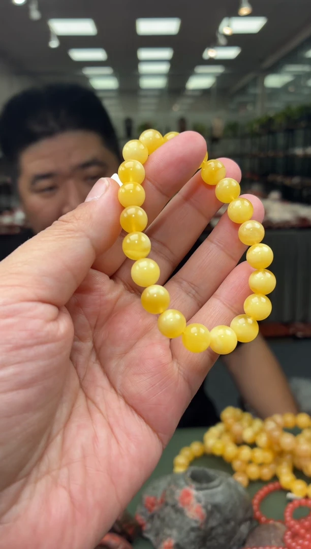 手串蜜蜡未镶嵌单圈手串一条约9mm多样性发货