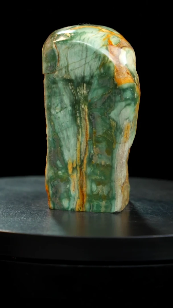 昌化石瓷白源头绿稀少品种