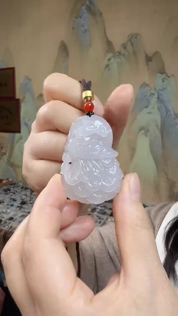 颈饰未镶嵌和田玉.