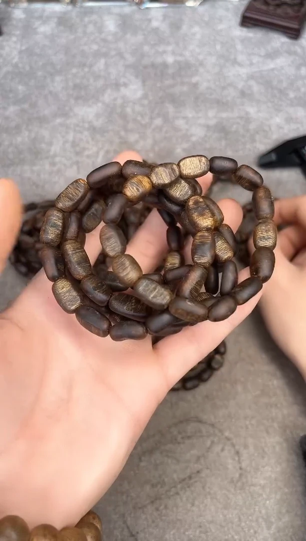 【闪购商品】沉香手串34号陆河多样性发货1条