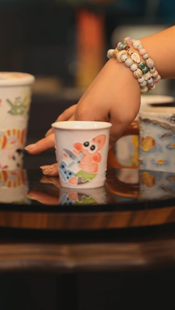 【闪购商品】摆件景德镇釉下彩绘设计师款陶瓷