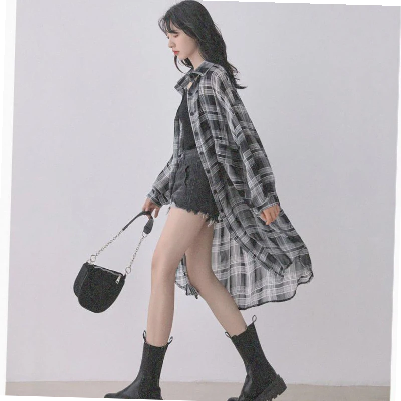 【清仓】衣女外穿优质时尚格子夏季长款外套港味复古宽松薄款衬衫外