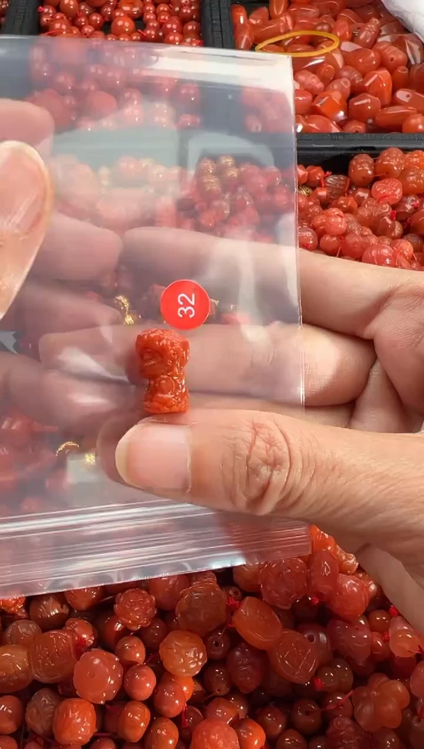 【闪购商品】南红玛瑙颈饰未镶嵌1