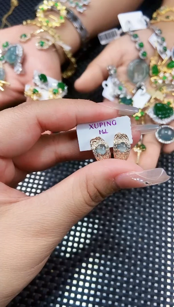 【闪购商品】翡翠耳饰未镶嵌111111111
