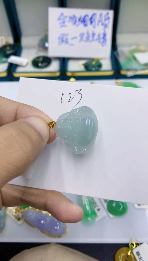 颈饰18K金镶嵌翡翠琴**欢111111111