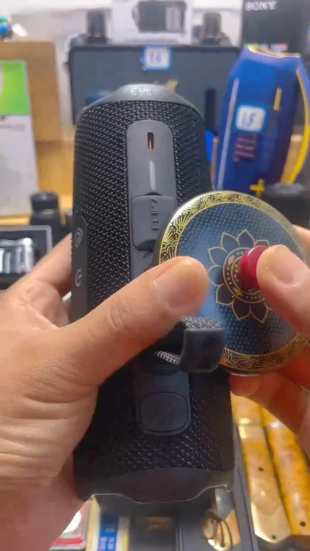瓷片闪购商品 如图所示