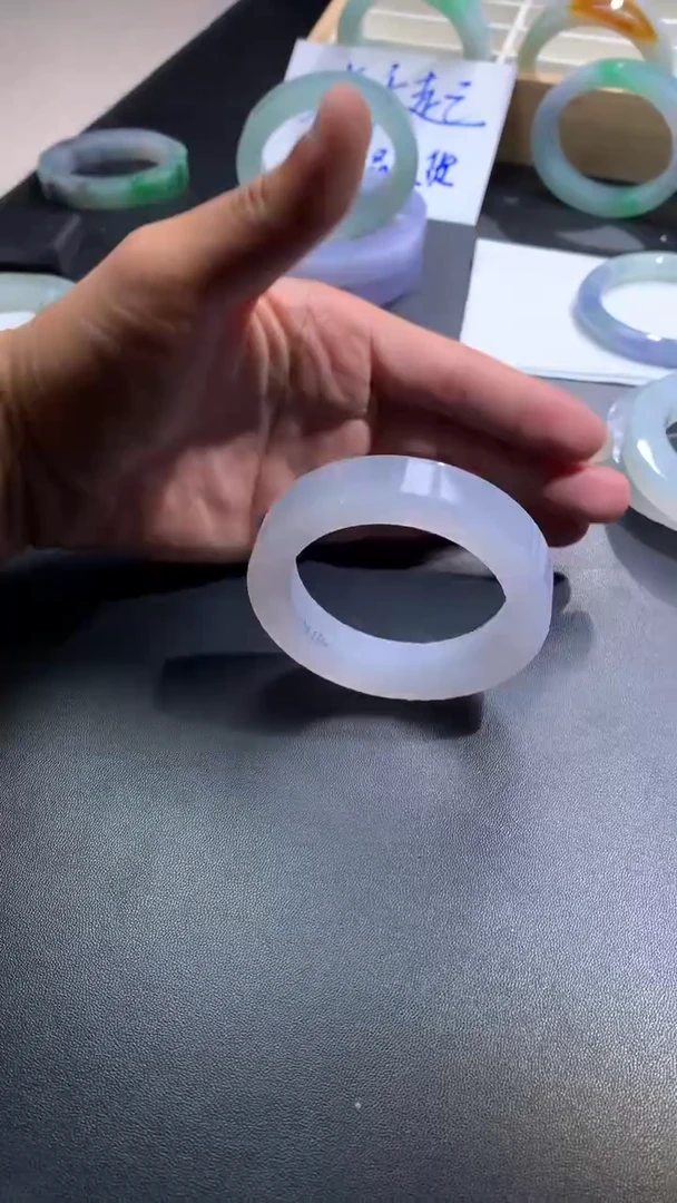 【闪购商品】定制翡翠手镯未镶嵌定制手镯不退不换