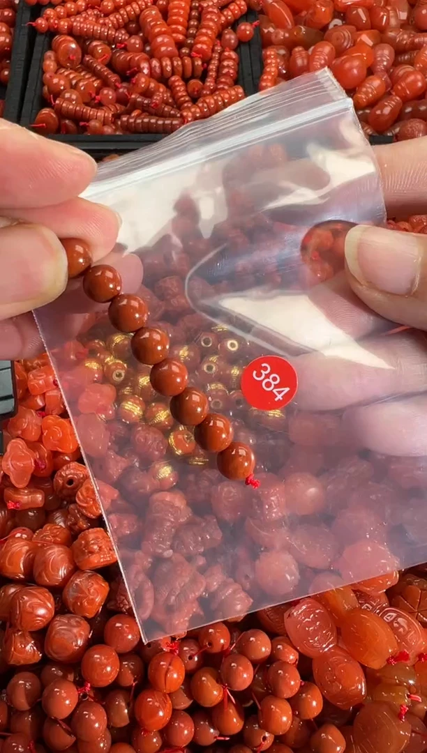 【闪购商品】南红玛瑙颈饰未镶嵌1