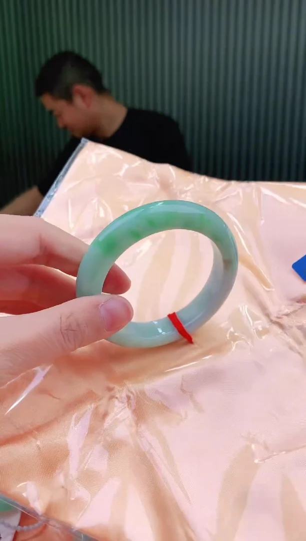 未镶嵌手镯翡翠53