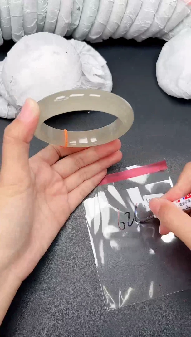精品手镯，一物一拍U059