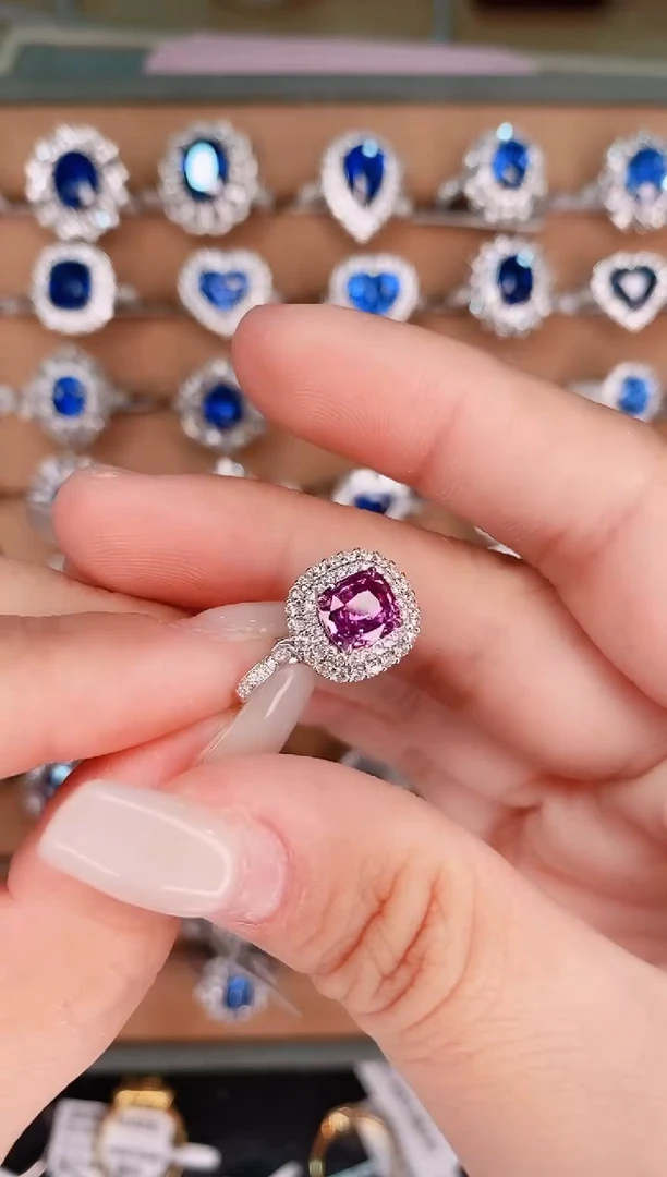 【闪购商品】彩色蓝宝石18K金吊坠18K金镶嵌1.3克拉