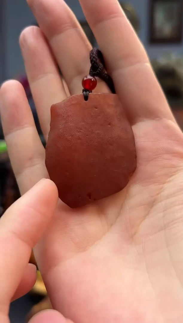 琥珀颈饰未镶嵌吊坠