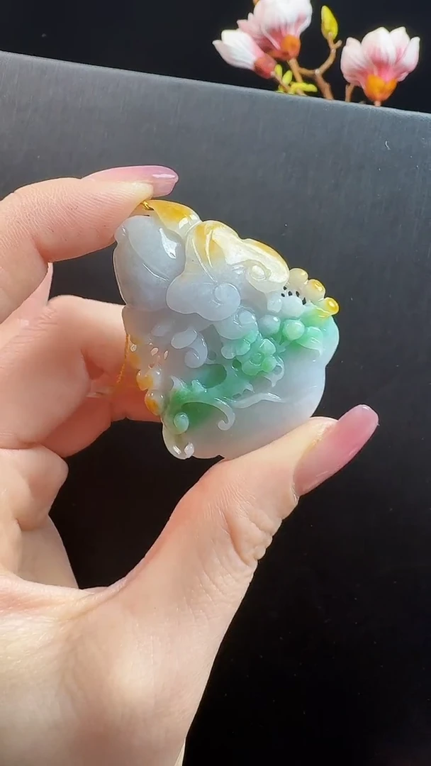 颈饰未镶嵌翡翠如意