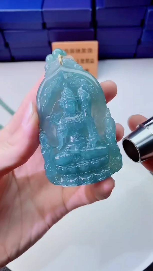 翡翠未镶嵌颈饰1