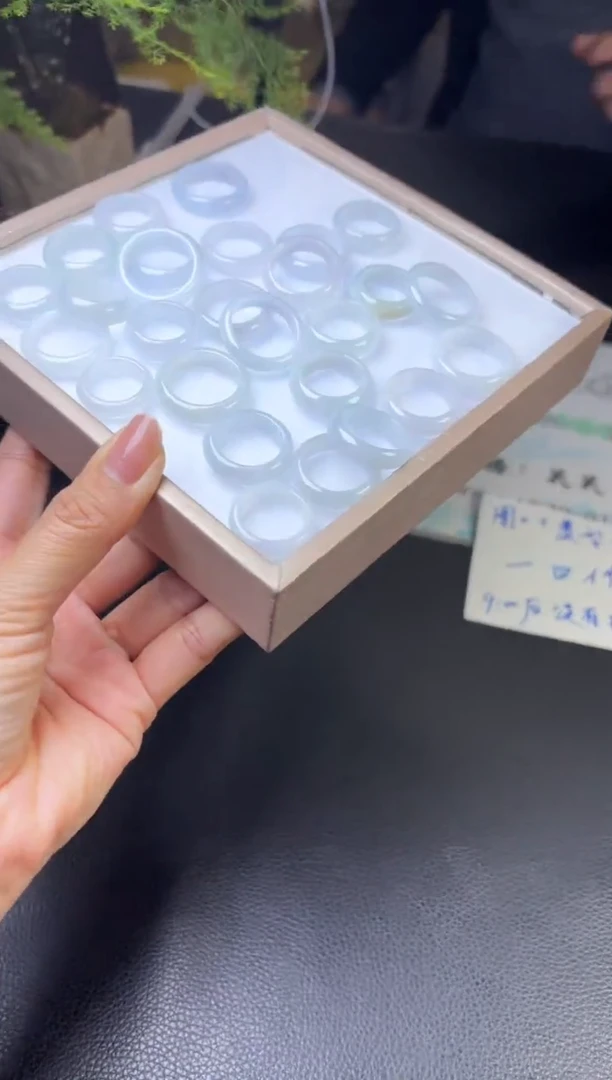 未镶嵌挂件翡翠多样性发一件R703057