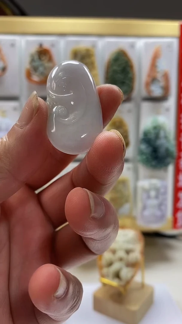 翡翠未镶嵌颈饰翡翠A货2025/7/1