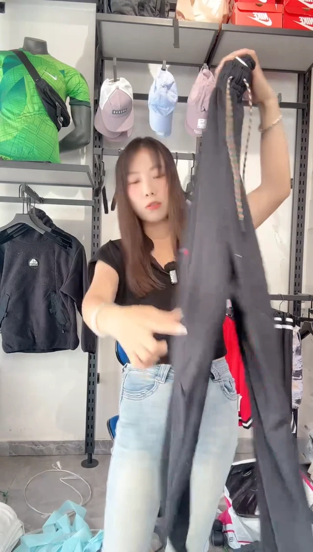 1698 编码 瑕疵款直播间过款为准 尺码M170