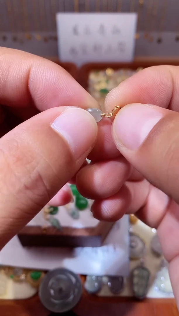 翡翠18K金镶嵌吊坠(不含链)2111111