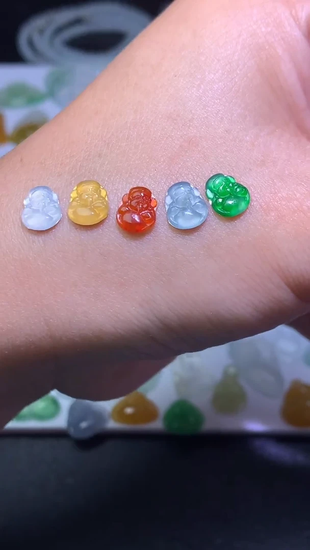 未镶嵌定制翡翠毛货