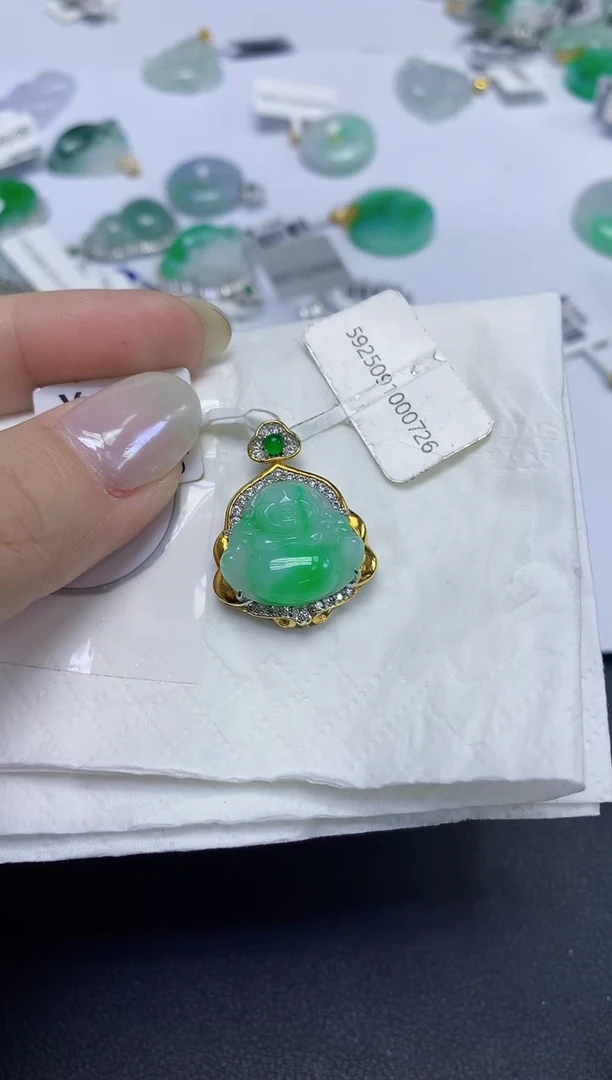 颈饰未镶嵌翡翠天然缅甸翡翠A货百元以上9元证书费自理