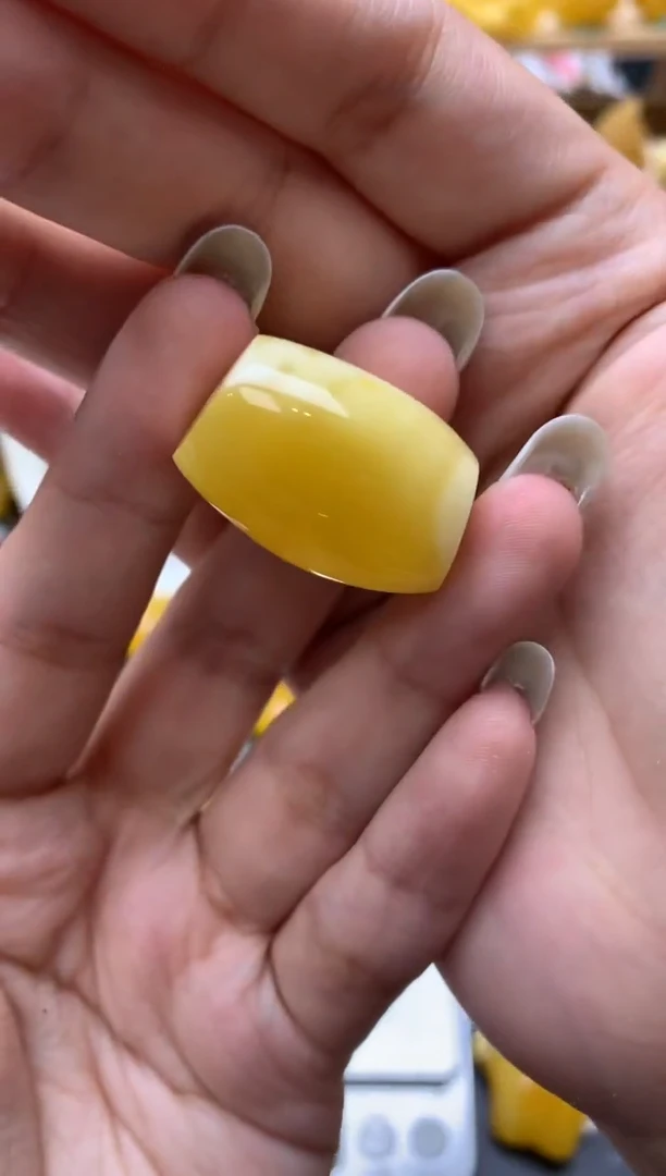 琥珀未镶嵌珠宝奇石058琥珀蜜蜡微瑕