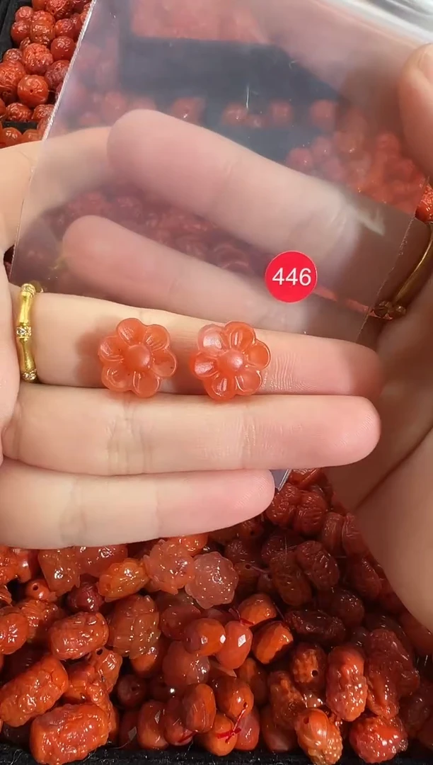 颈饰未镶嵌南红玛瑙1