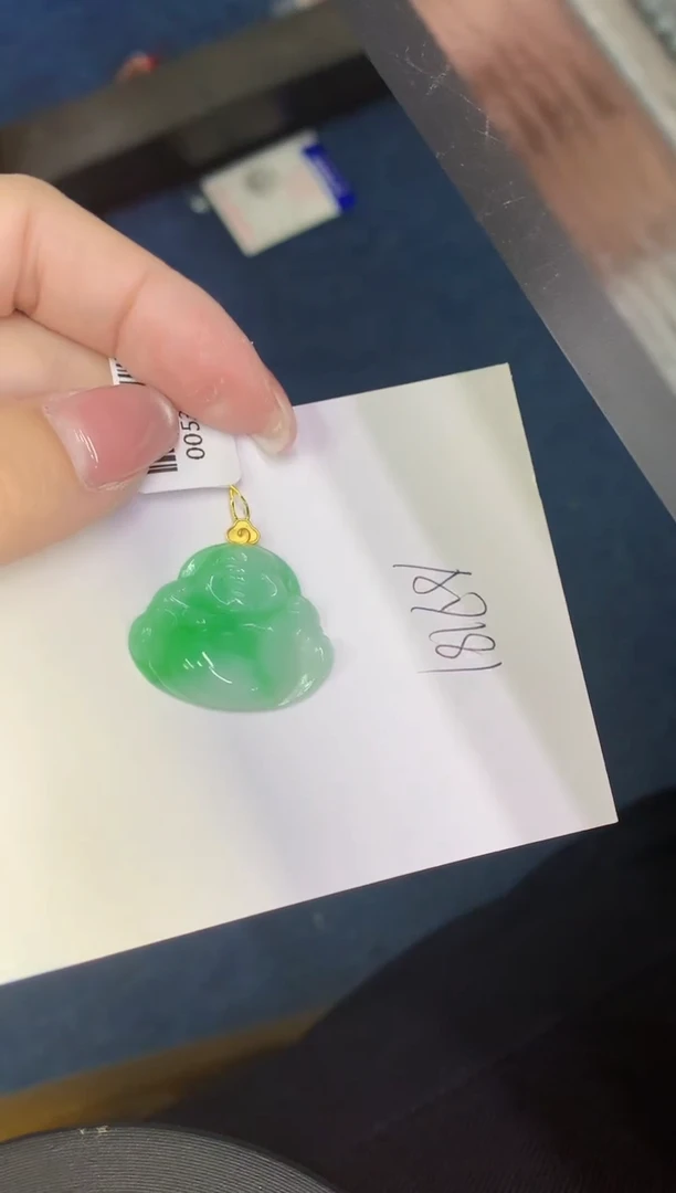 翡翠18K金镶嵌颈饰00000000000000