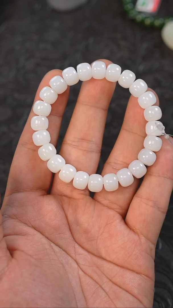 未镶嵌手串和田玉多样性发一件THTY6665