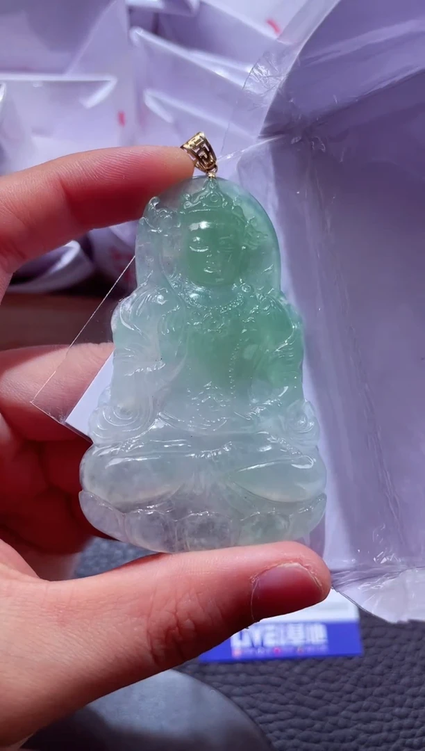 颈饰18K金镶嵌翡翠00005684